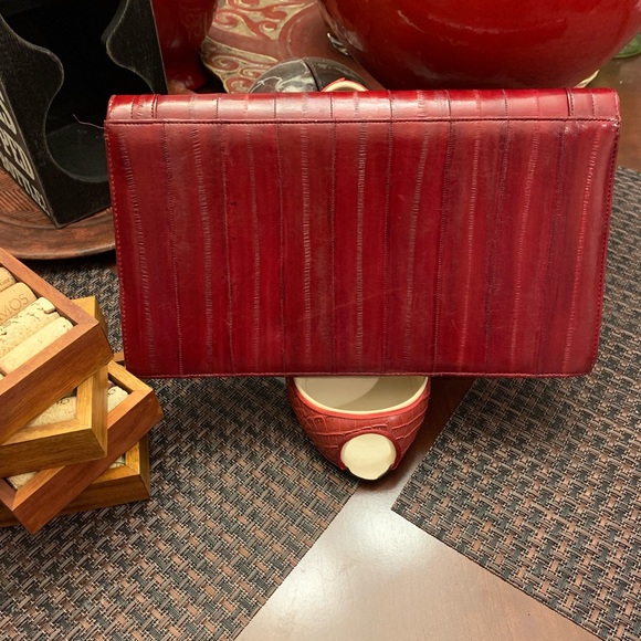 Genuine Eel Skin Clutch - Picture 2 of 5